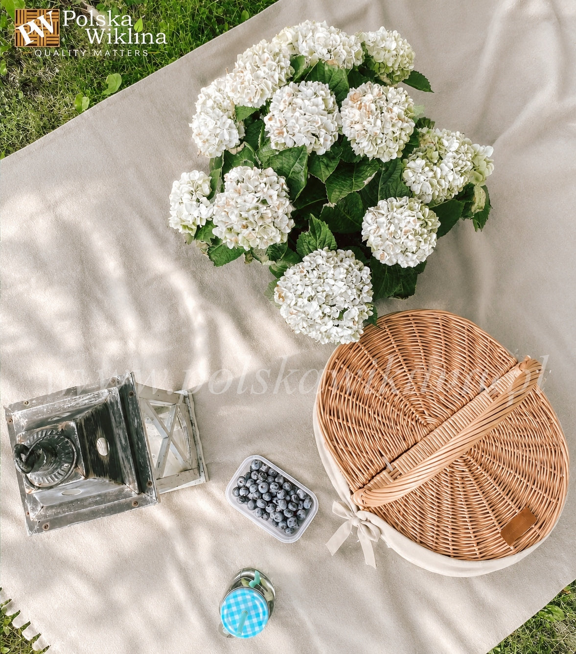 Picnic basket traditional wicker closed LARGE beige insert Brand no brand