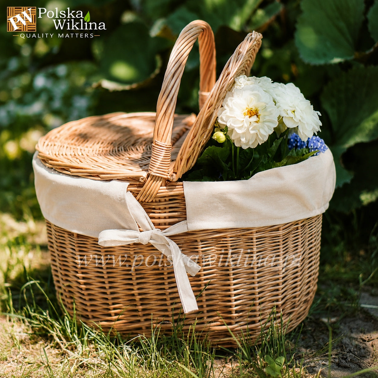 Picnic basket traditional wicker closed LARGE beige insert Manufacturer code PIK-001-9
