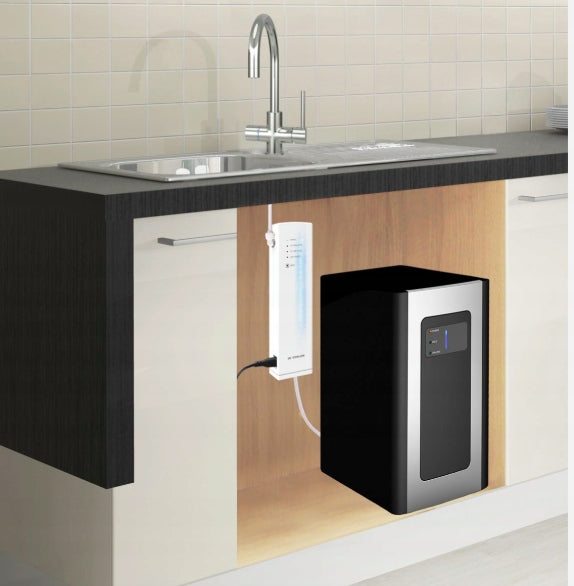 Podblatowy dystrybutor do wody z baterią EAN (GTIN) 5904006831000