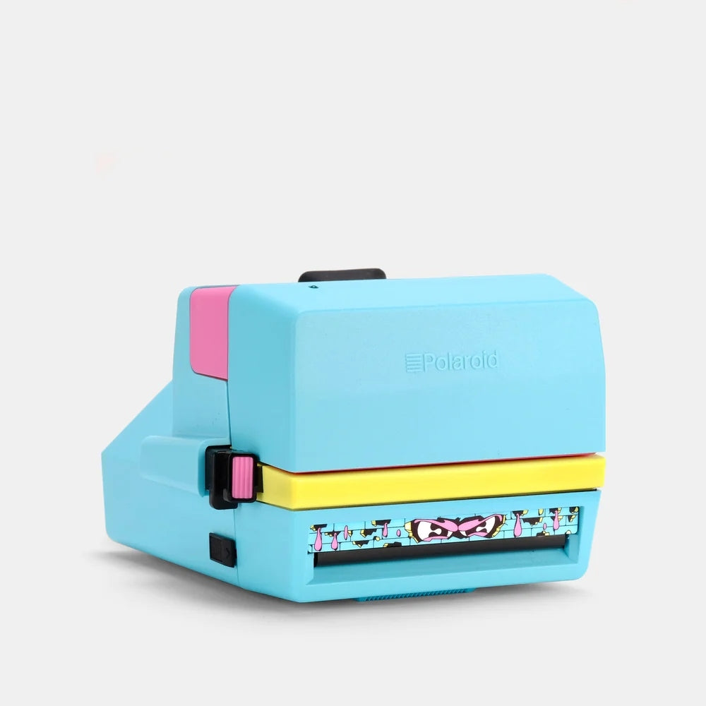 Polaroid 600 camera Evan Weselmann "BREAK OUT" Batteries included no