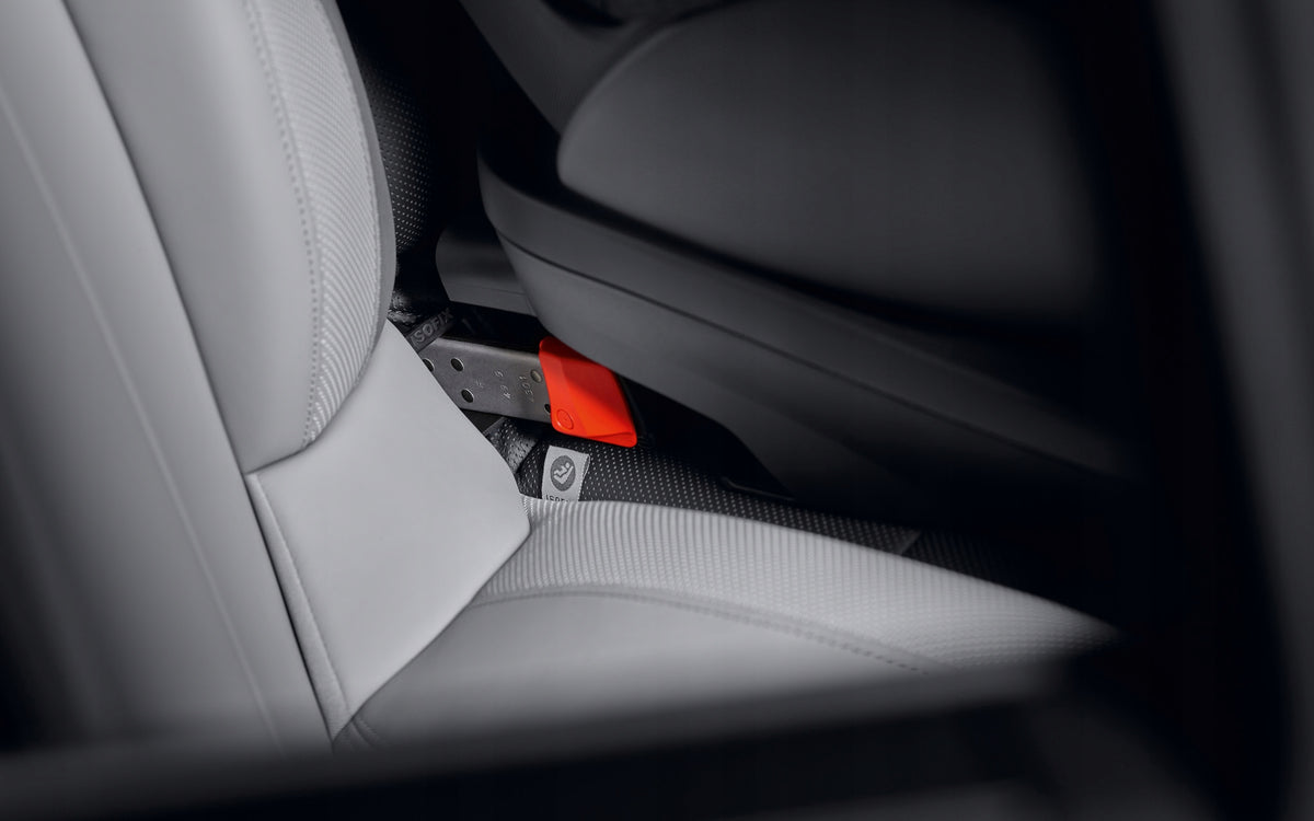 Porsche Junior Seat i-Size Brand Romer