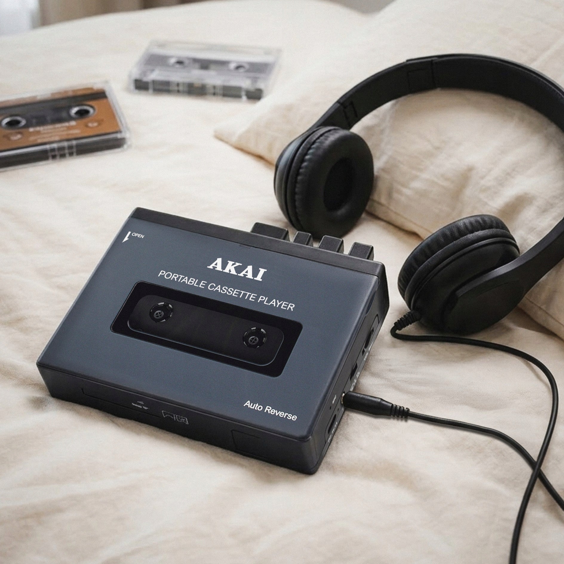 Portable Walkman Cassette Player AKAI Pocket Cassette Player Retro HQ Manufacturer code AKA0035
