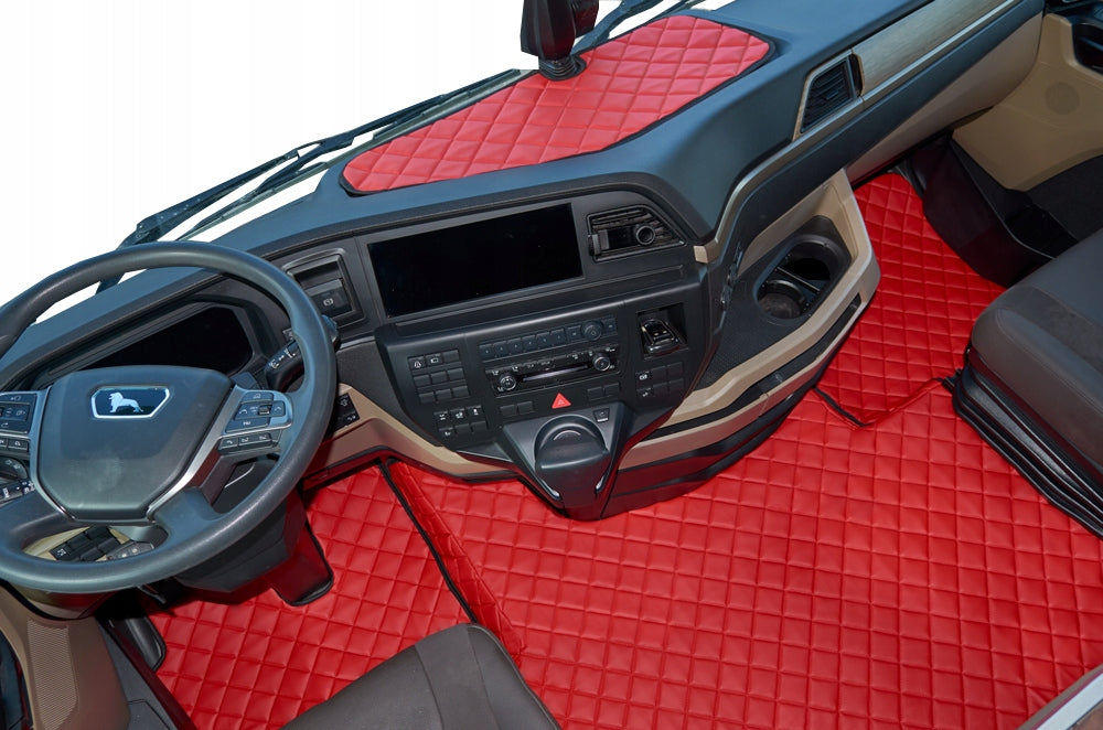 QUILTED RUGS ECO LEATHER MAN TGX FROM 2021-RED