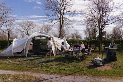 Quechua Camping Tent 8-Person Inflatable, Air Seconds 8.4 F&B, Beige Manufacturer code 4557078