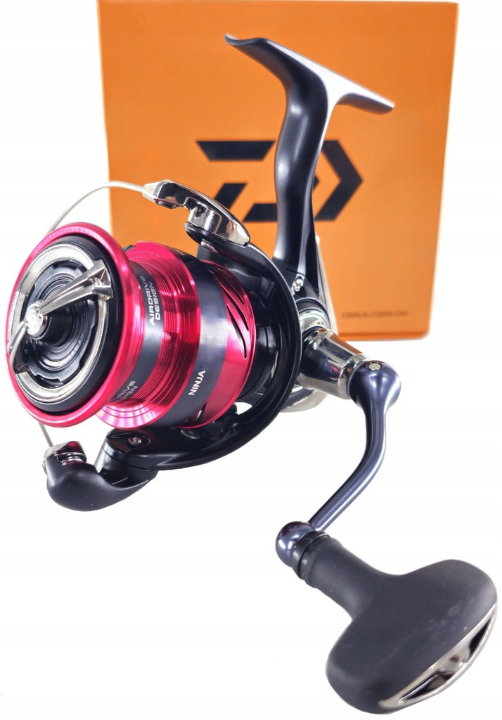 REEL DAIWA NINJA LT 3000-C MODEL 2025 Manufacturer code 10005-300
