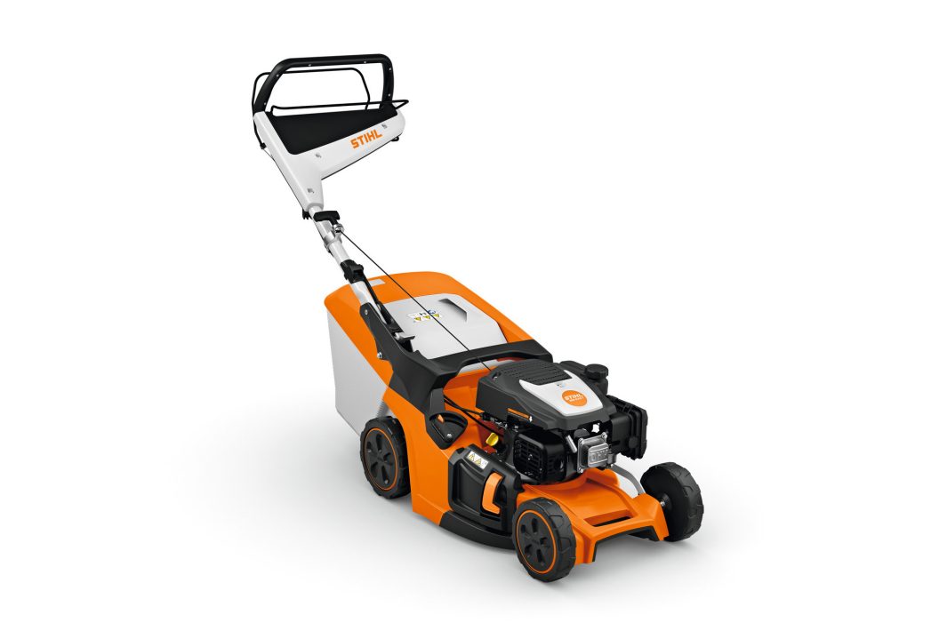 RETURNABLE DIESEL MOWER RM 443.3 T WITH MULCHING FUNCTION