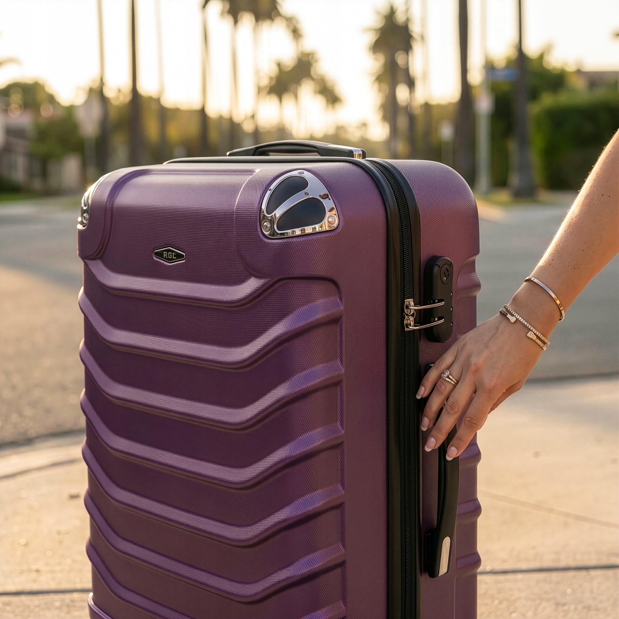 RGL MEDIUM SUITCASE 730 XL TRAVEL BAG 4 WHEELS COMBINATION LOCK ABS Width (longer edge) 43 cm