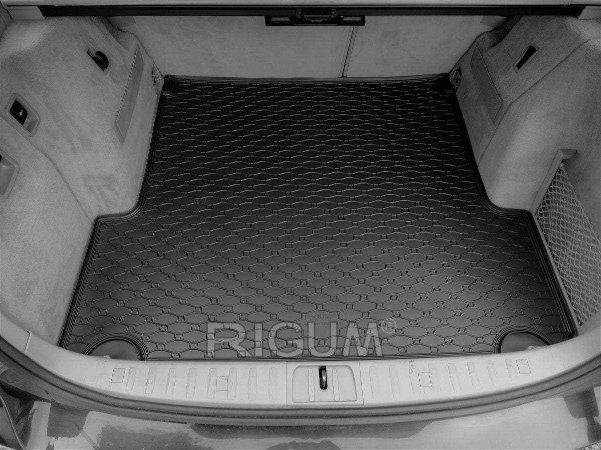 RUG REFILL RUBBER MAT FOR TRUNK BMW 3 E91 station wagon Touring 2005-2012 Manufacturer Rigum