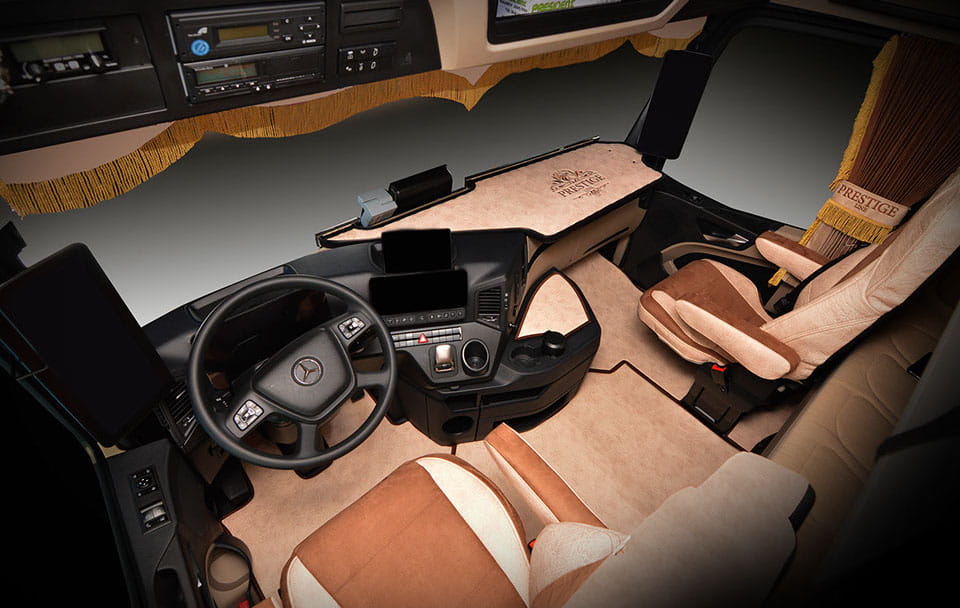 RUGS CRINKLE LEATHER MERCEDES MP4 NOT CUSHIONING Manufacturer's catalog number ZPHU SABA S.C.