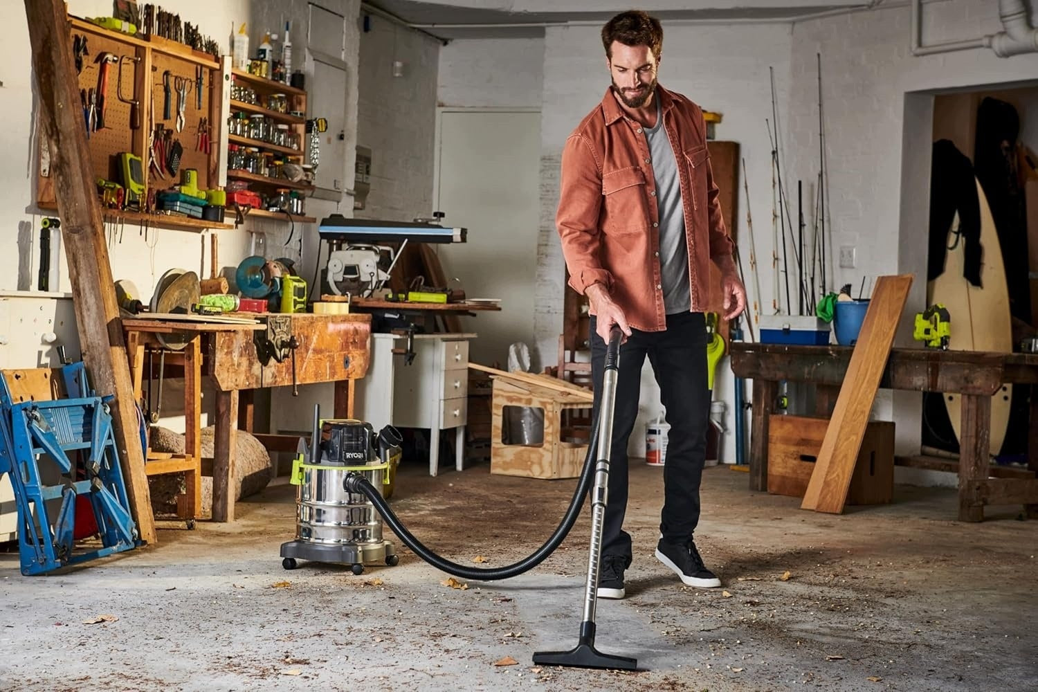 RYOBI WET AND DRY VACUUM CLEANER 18V R18WDV-0, 18-LITER TANK, IN Z Packaging status original