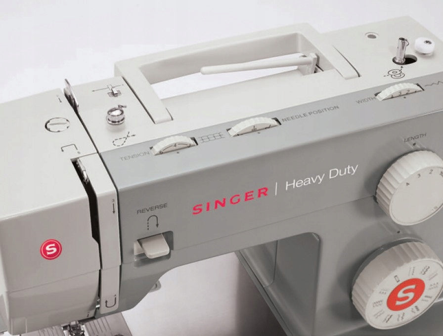 Reinforced Sewing Machine Singer 4411 Heavy Duty Home Straight Packaging status original