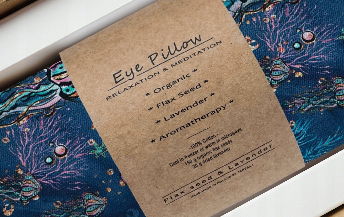 Relaxing Eye Pillow with Lavender Model Poduszka relaksacyjna na oczy