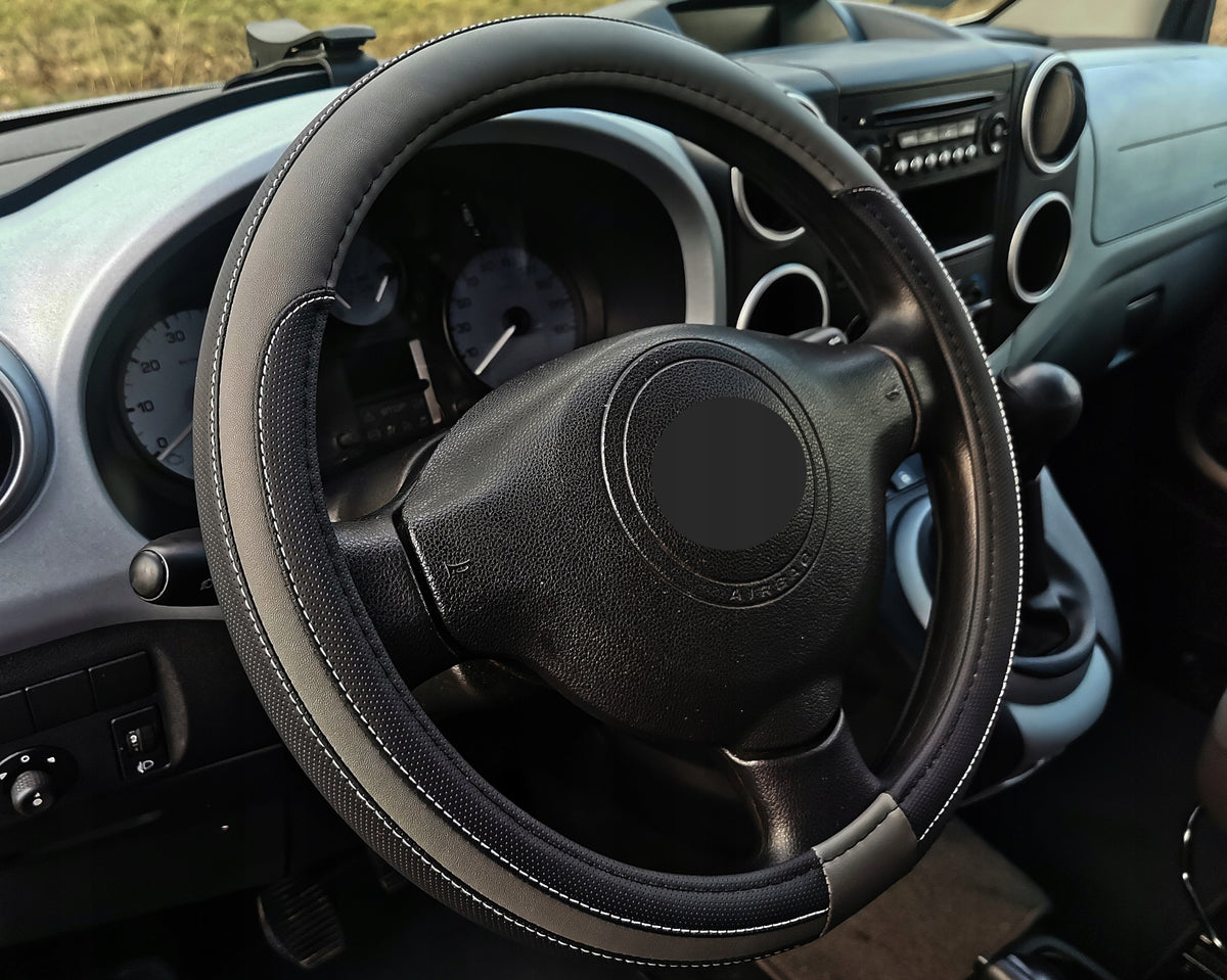 Renault Trafic Opel Vivaro Nissan Primastar leather steering wheel cover C Packaging status original