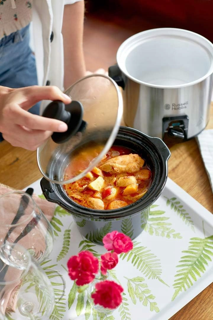 Russell Hobbs Slow Cooker 2L Stainless Steel 110W 3 settings Brand Russell Hobbs