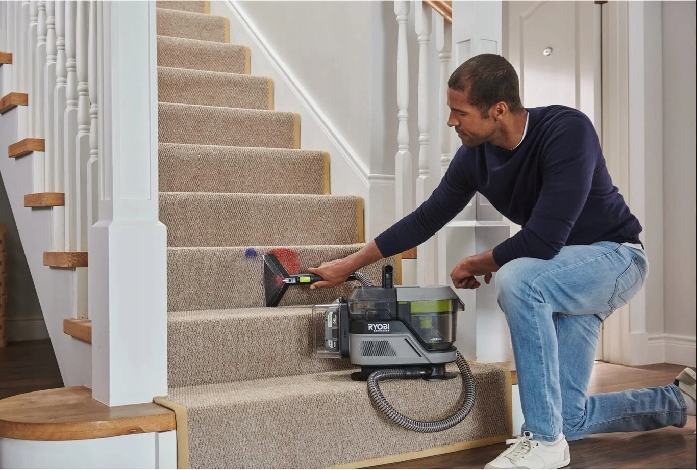 Ryobi ONE+ RDC18BL-0 Hand Washing Vacuum Cleaner 18V 1l/0,6l Product weight with unit packaging 6.15 kg