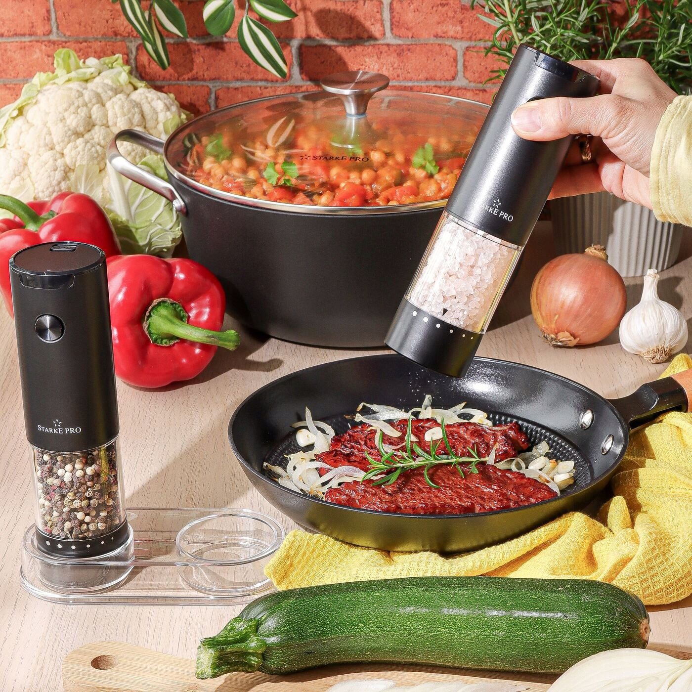 SALT AND PEPPER ELECTRIC GRINDERS MODERN LED Starke Pro Vis 2 pcs USB C Packaging status original