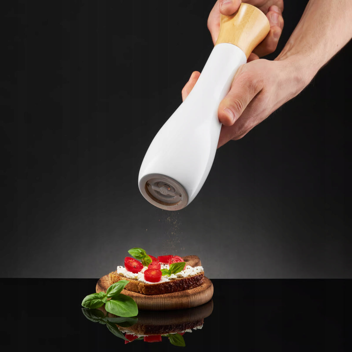 SALT AND PEPPER SHAKER SET CERAMIC WOODEN FOR SPICES AMBITION EAN (GTIN) 5905947774920