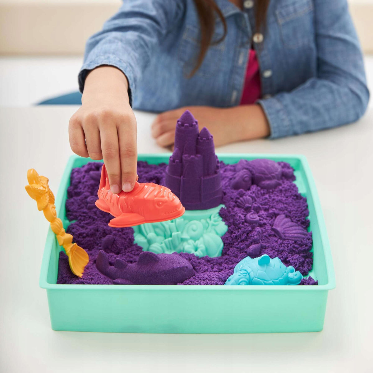 SAND KINETIC LOCK SET WITH MOLDS AND TRAY KINETIC SAND 454 G Packaging status original