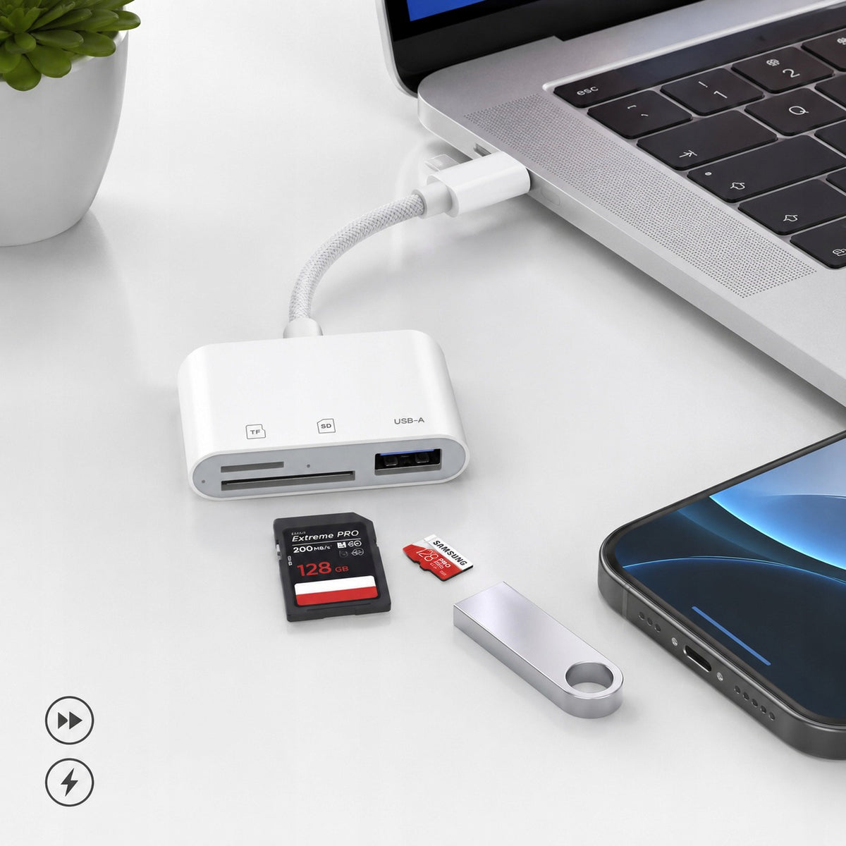 SD microSD Card Reader USB-C Lightning USB-A 3in1 for Phone and Laptop Packaging status original