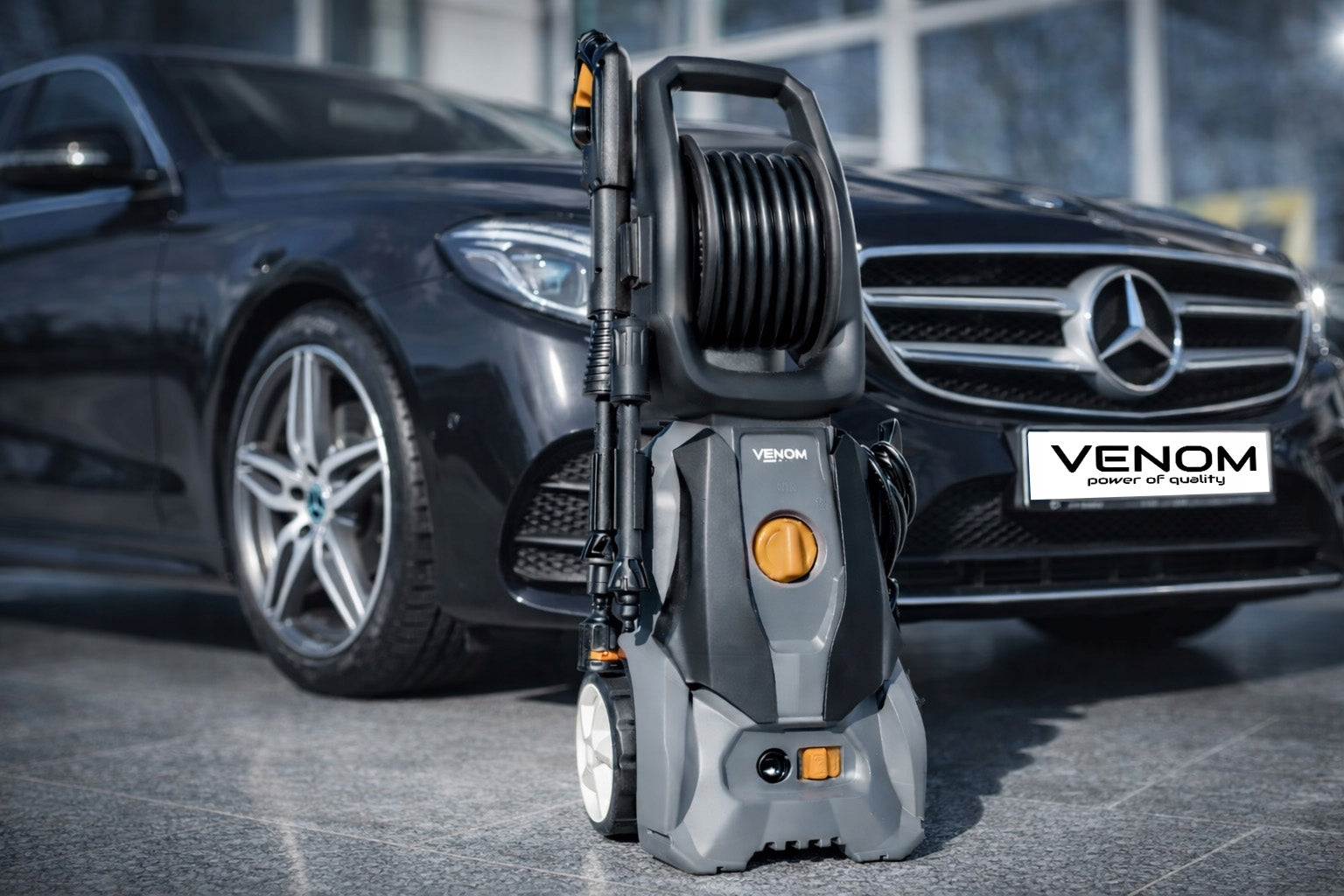 SELF-SUCTION PRESSURE WASHER VENOM 1800W ALUMINUM PUMP RETRACTOR FOAMER Model Myjka ciśnieniowa VN 309-1800B 140BAR 1800W
