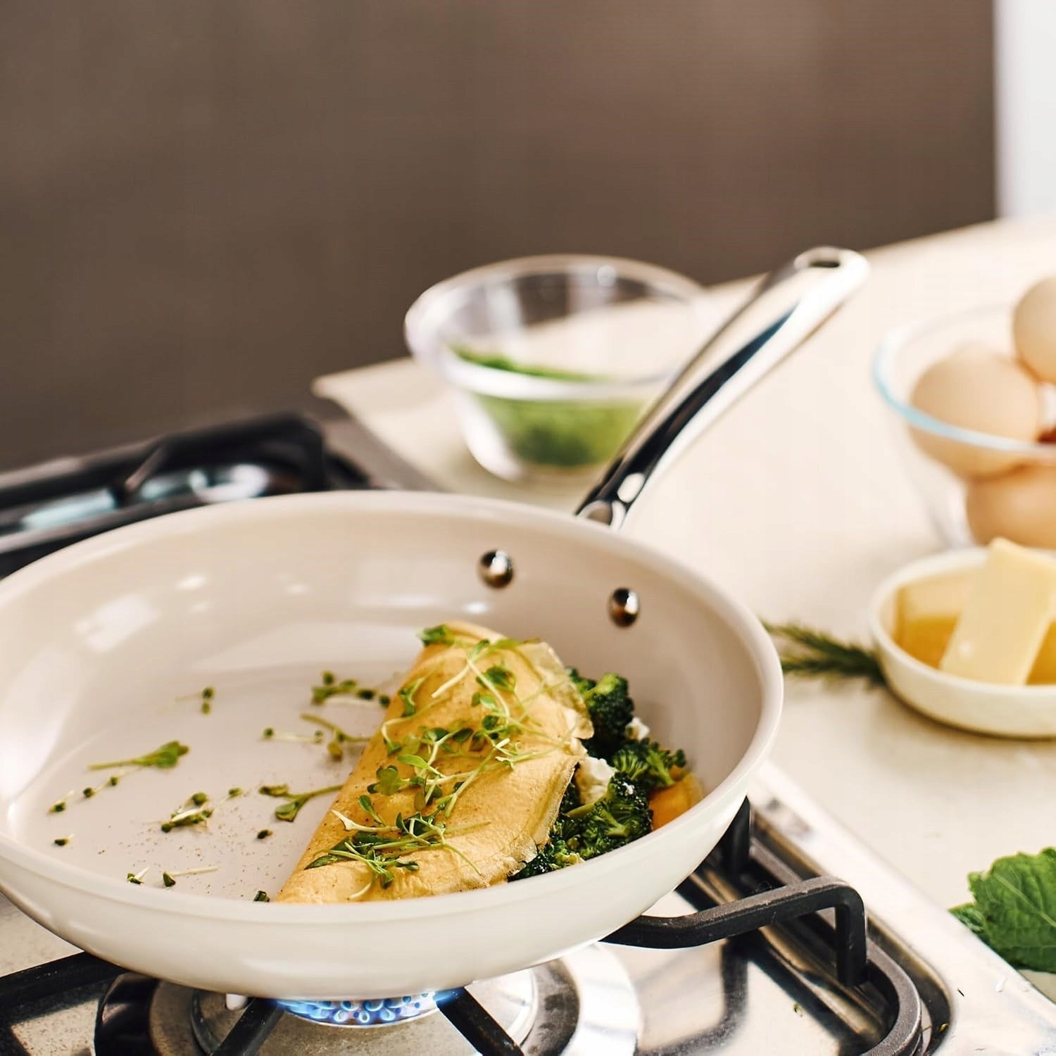 SET OF CERAMIC PANS 3 PANS REDCHEF 20/24/28cm CREAM Manufacturer code ZESTAW PATELNI CERAMICZNYCH 3