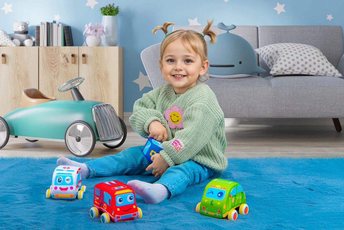 SET PLUSH SOFT CARS WITH DRIVE 4 PCS Kid's age 12＋ months