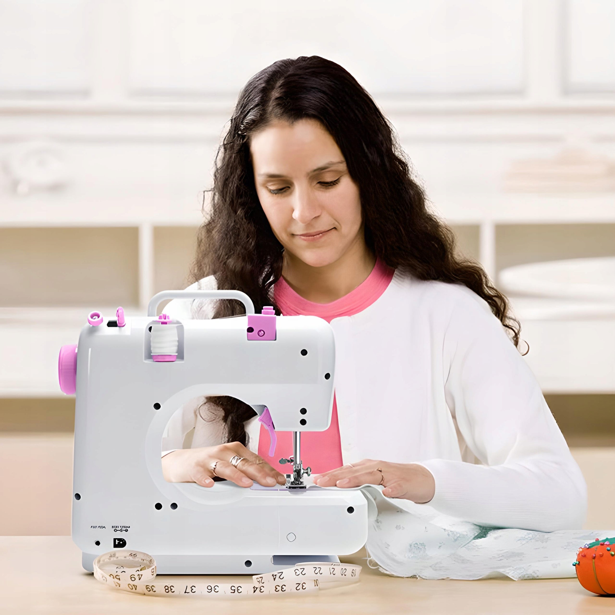 SEWING MACHINE MINI PORTABLE MECHANICAL 12 STITCHES ACCESSORIES + FREEBIES Brand RETOO