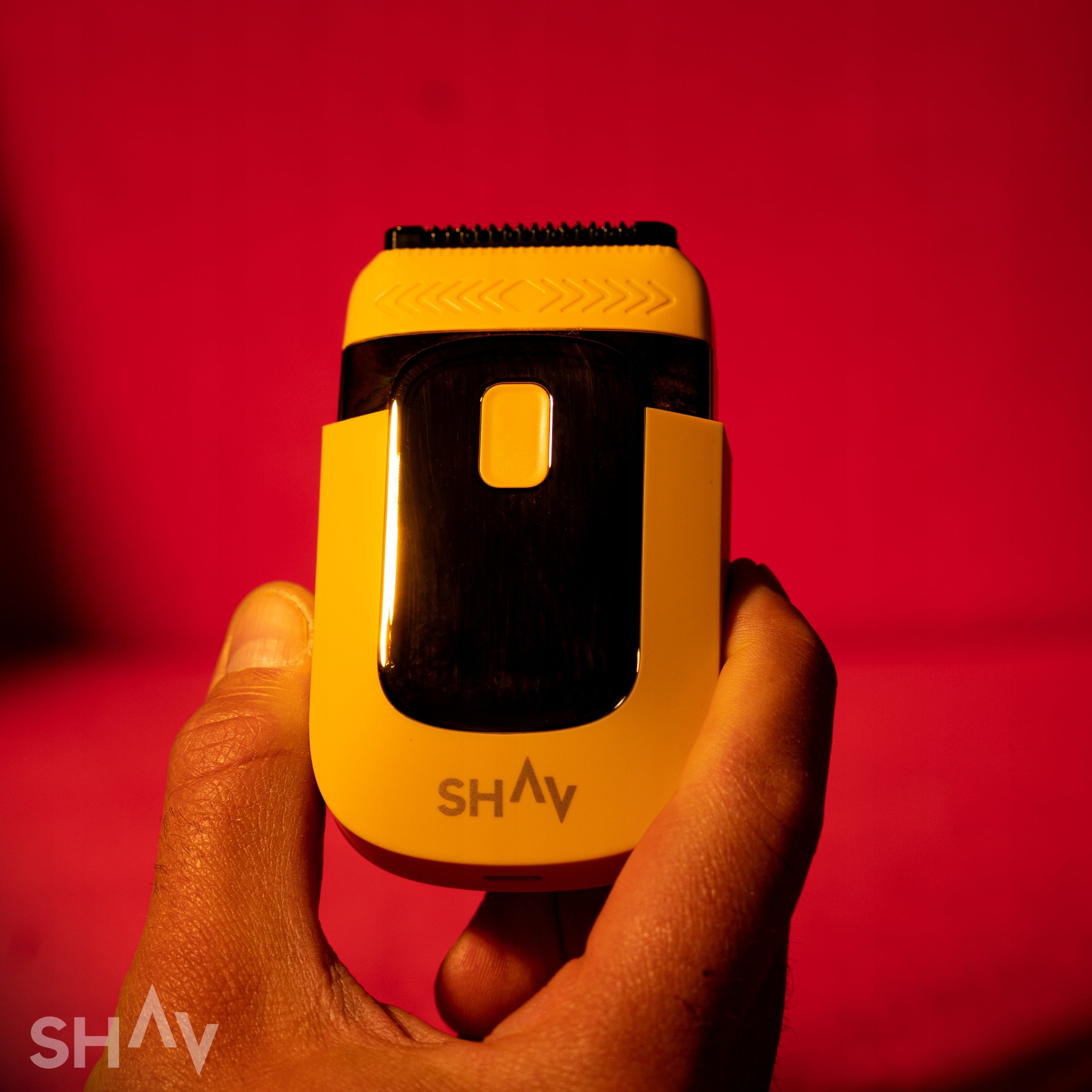 SHAV Handler Men's Electric Shaver | Beard Machine | IPHONE COMPETITION Manufacturer code Handler - Maszynka męska do brody elektryczna