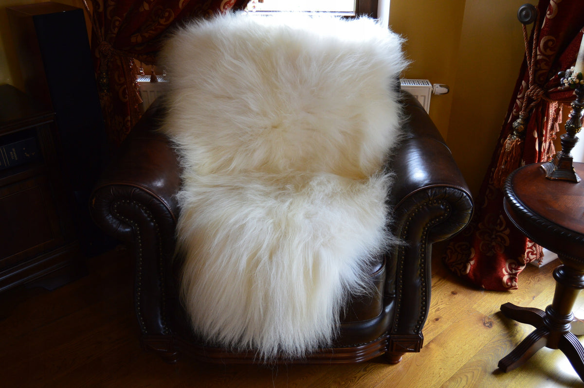 SHEEPSKIN ISLAND GIANT WHITE XXXL LARGEST Manufacturer code 31
