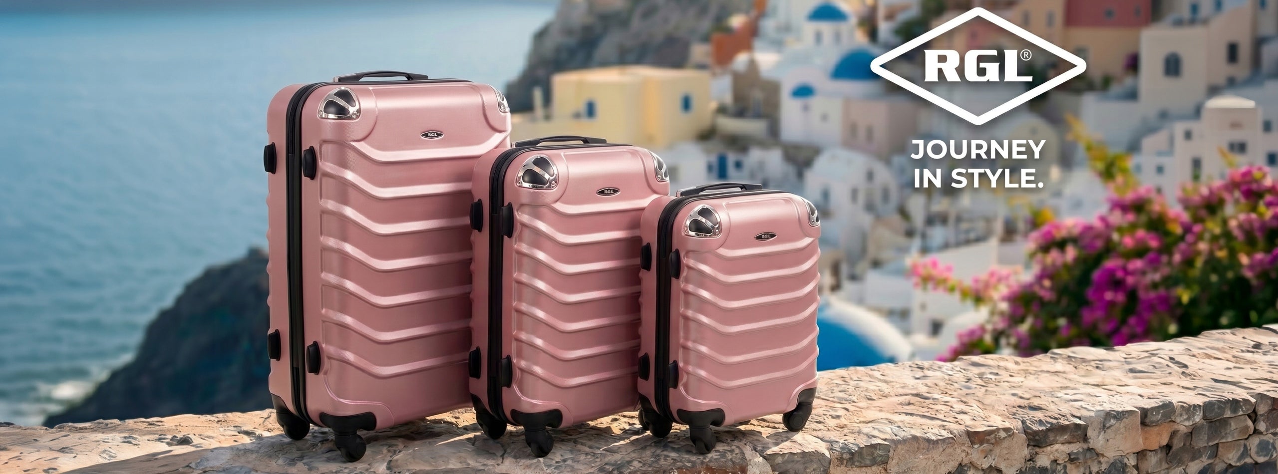 SMALL TRAVEL CASE 730 L BAG 4 WHEELS COMBINATION LOCK WIZZAIR, RYANAIR Kind hard