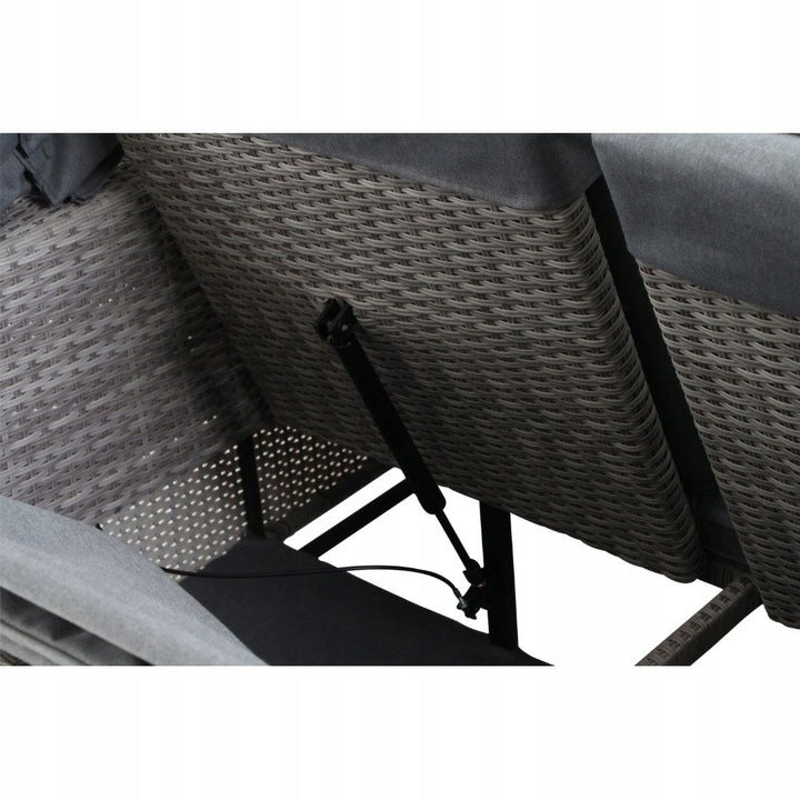 SOFA GARDEN ISLAND LOBOS II COUCH 2OS. FOLDING WITH PILLOWS AWNING! Kind couch