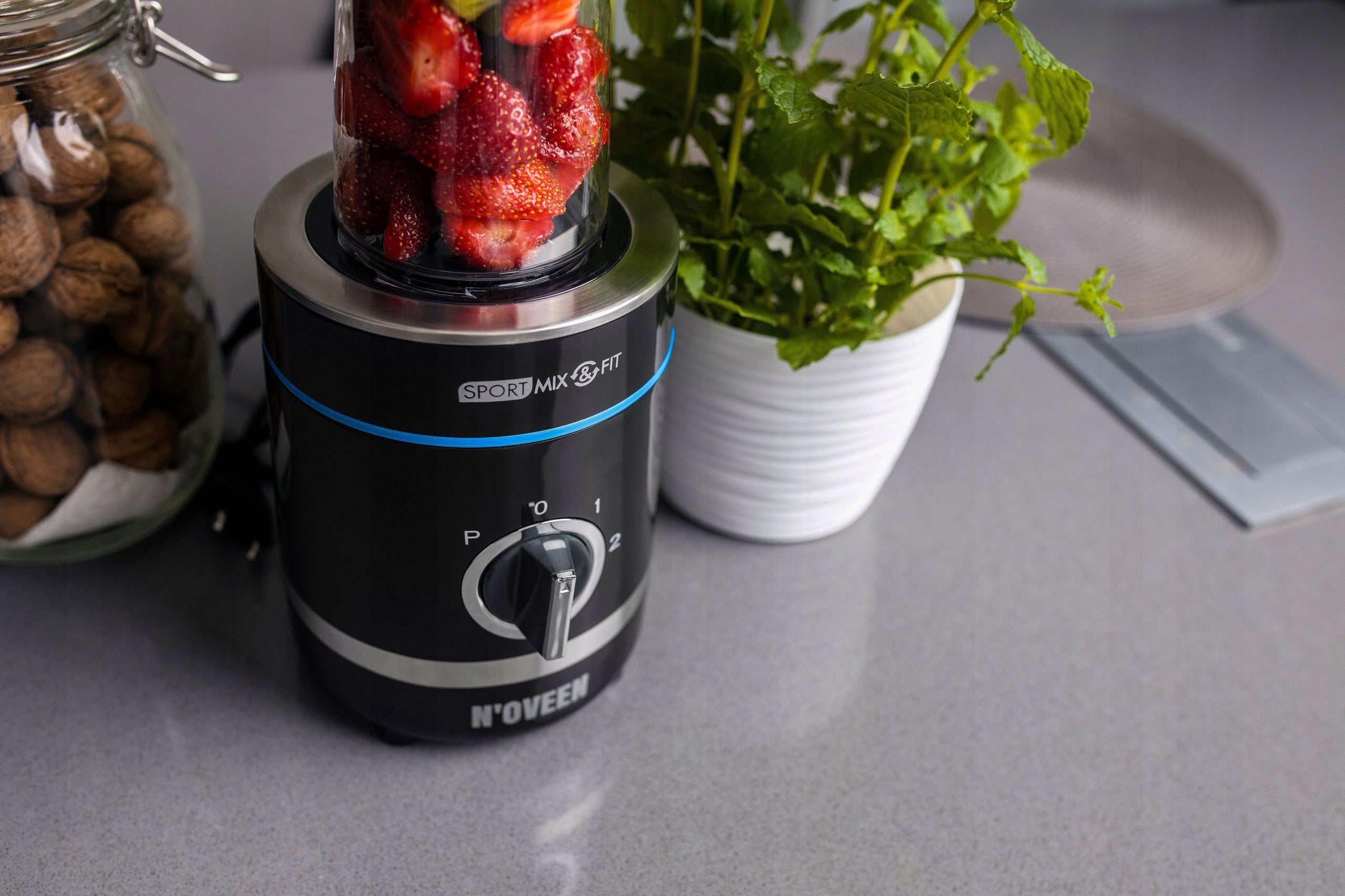 SPORTS BLENDER SMOOTHIE COCKTAIL MIXER + GRINDER Manufacturer code NOVEENSB1000