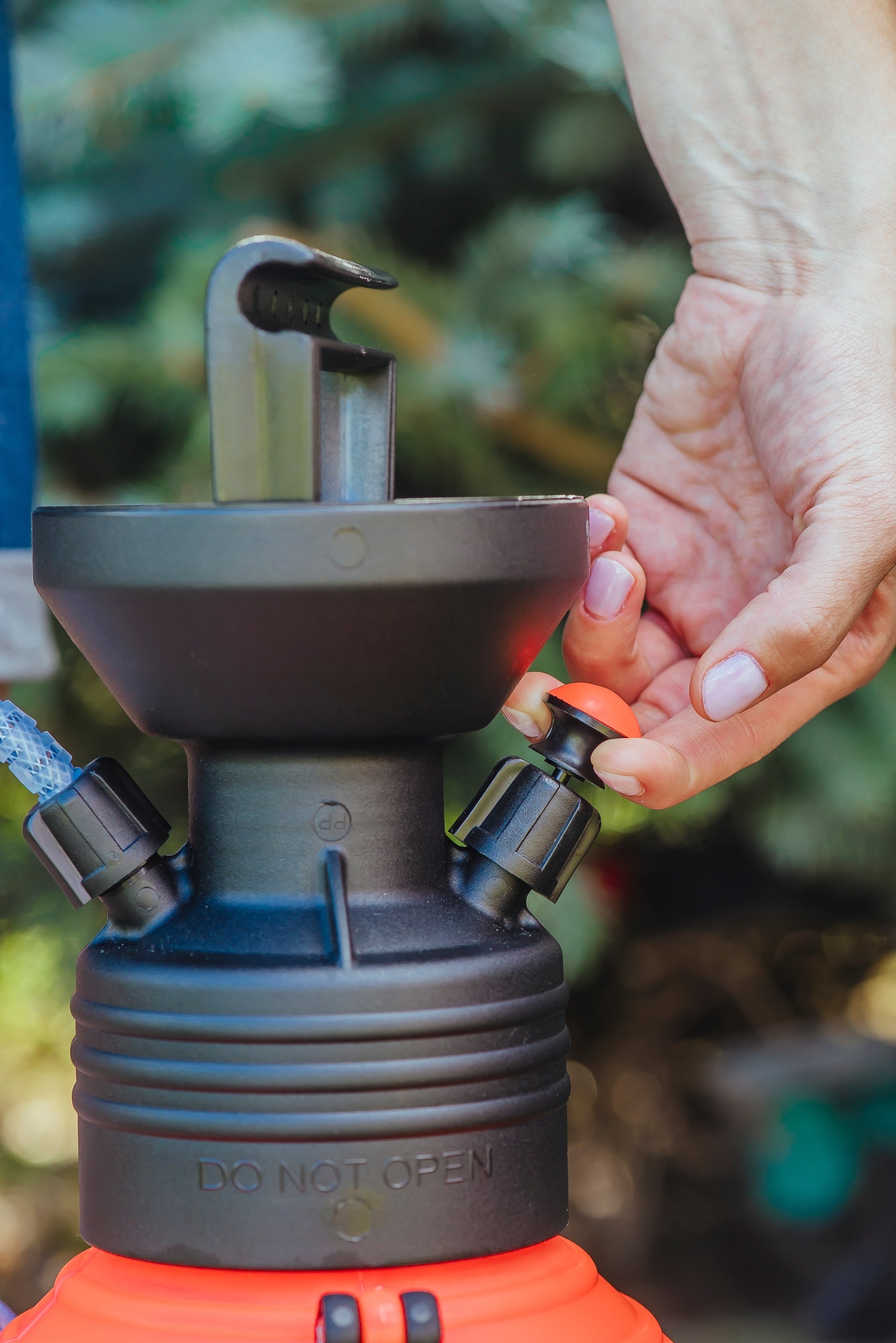 SPRAYER KWAZAR 9L Pressure Orion Manual Garden Connection 3 Nozzle Brand Kwazar