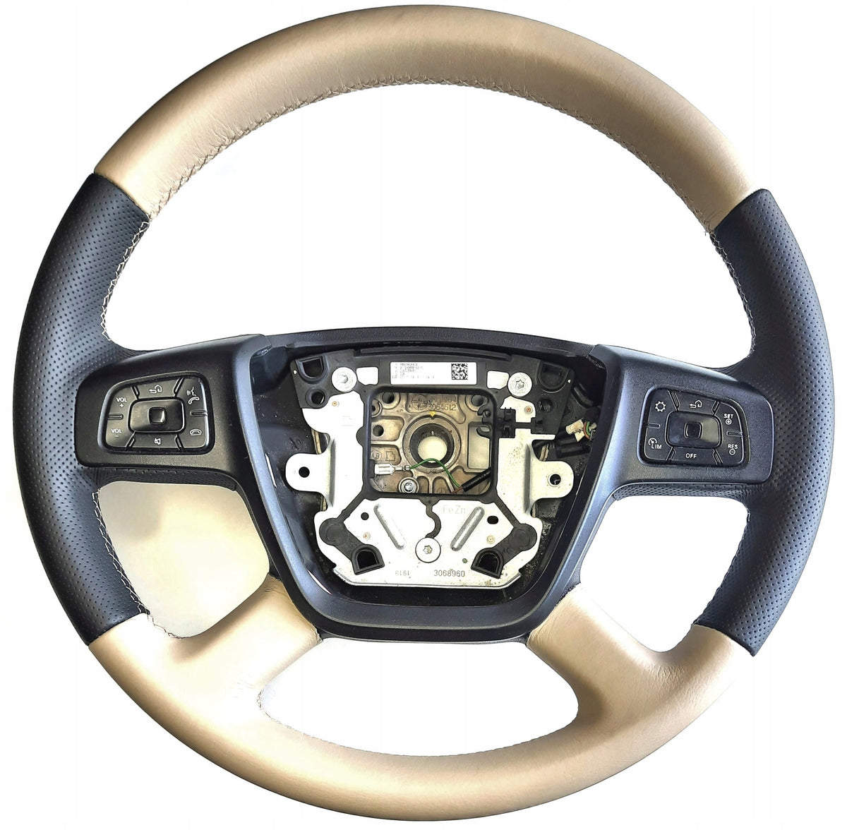 STEERING WHEEL COVER TIR MERCEDES ACTROS MP5 LEATHER (192) EAN (GTIN) 5900001151365