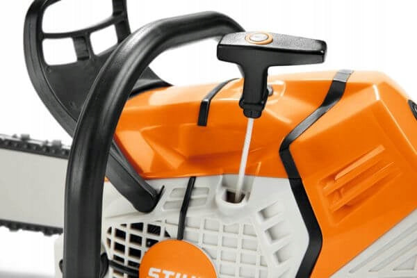 STIHL SAW TOY FOR KIDS WITH SOUND MOVABLE CHAIN AND SOUND Product weight with unit packaging 0.5 kg
