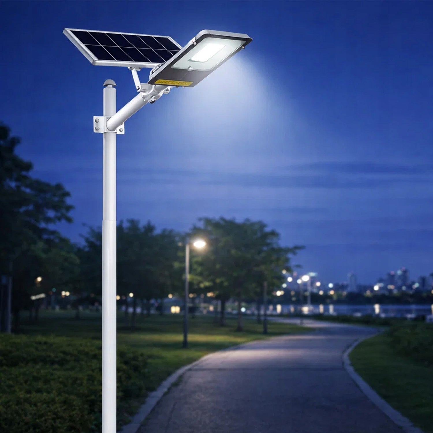 STRONG SOLAR LED STREET LAMP 3200W LANTERN FOR POLE SET WITH REMOTE CONTROL IP protection class IP66