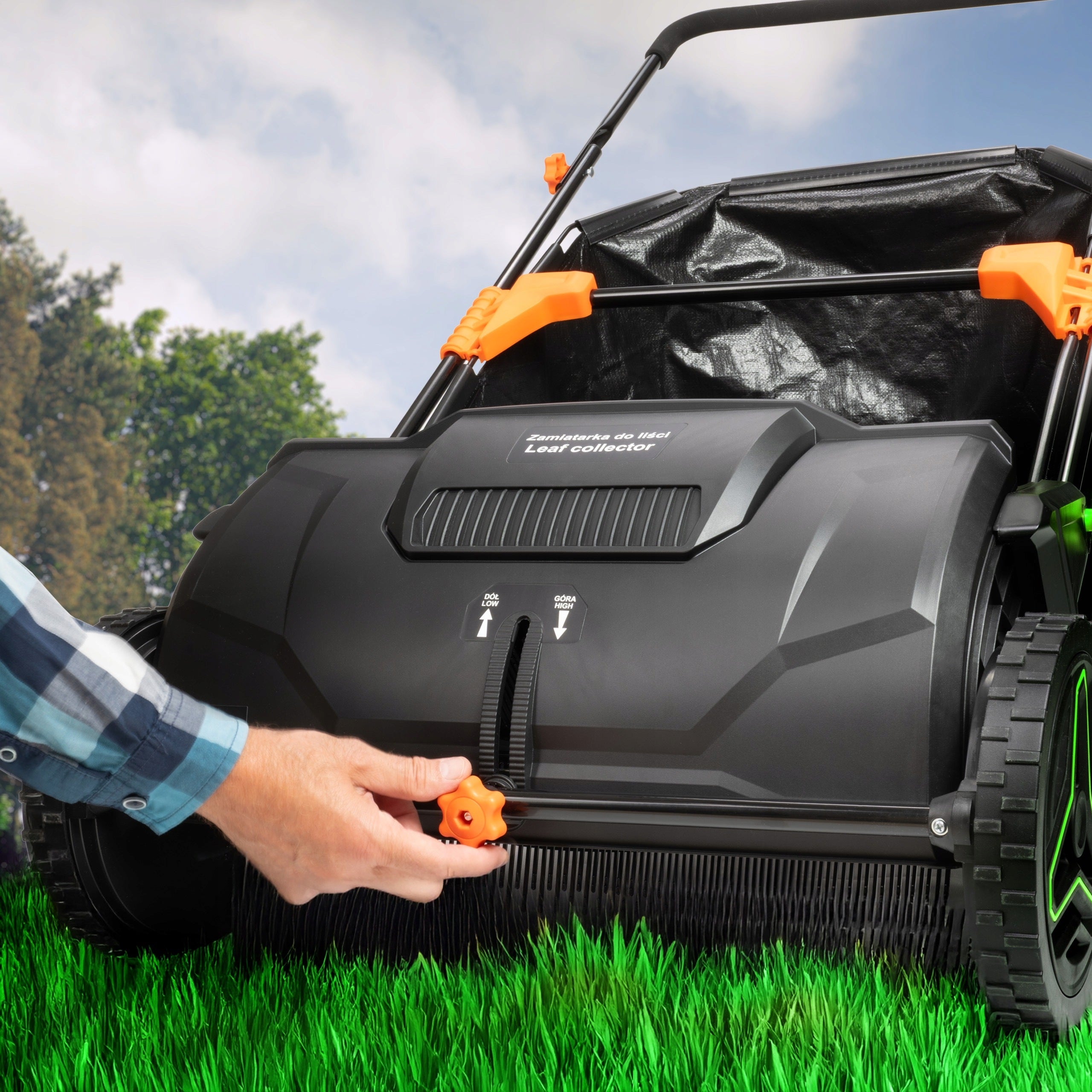 SWEEPER GRASS LEAF PICKER HAND BASKET 100 L FOR SIDEWALK CUBE Packaging status original