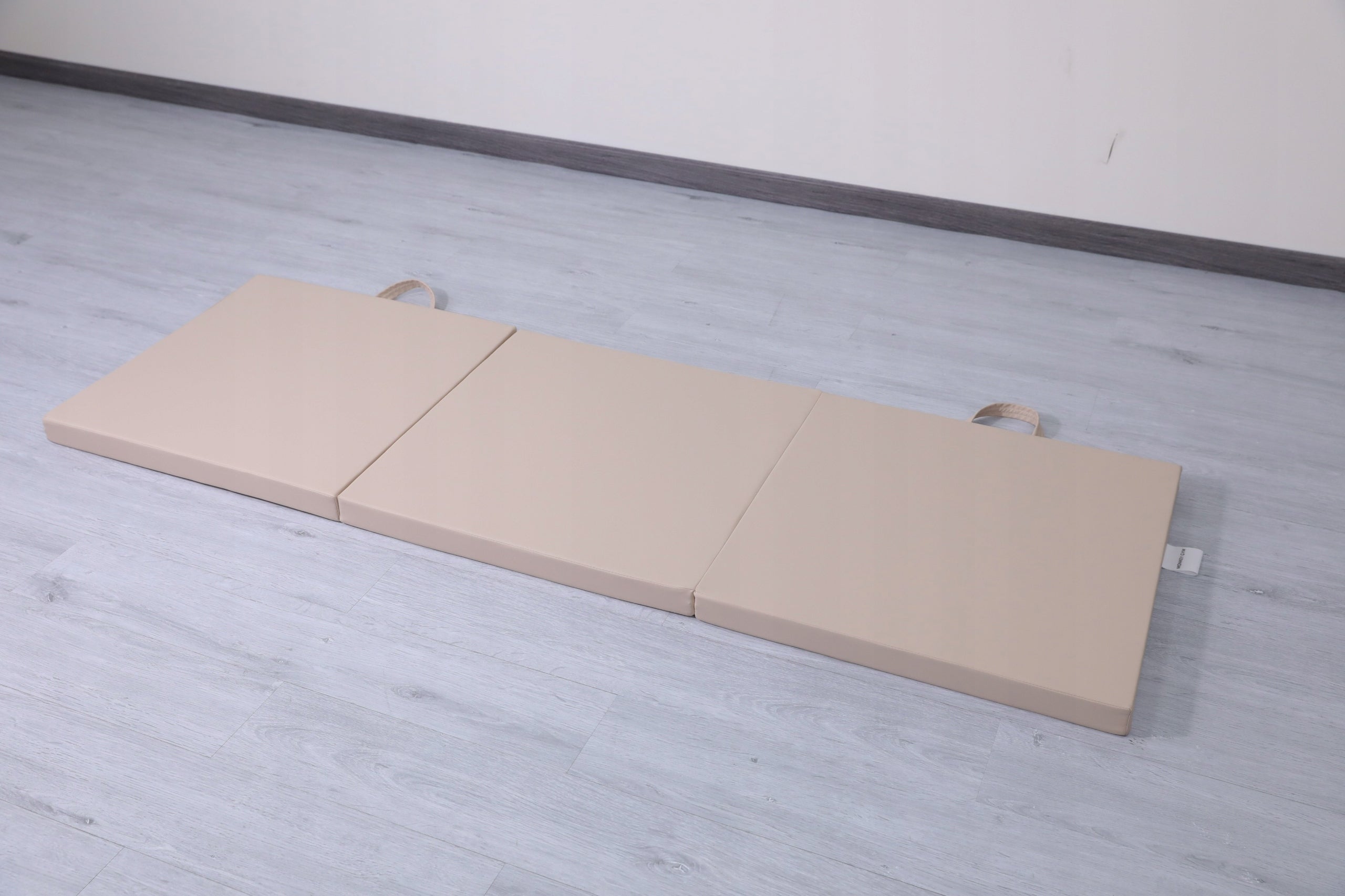 Satellite gymnastic mattress 180x60x5 cm three-piece - brown Brand Małpiszon