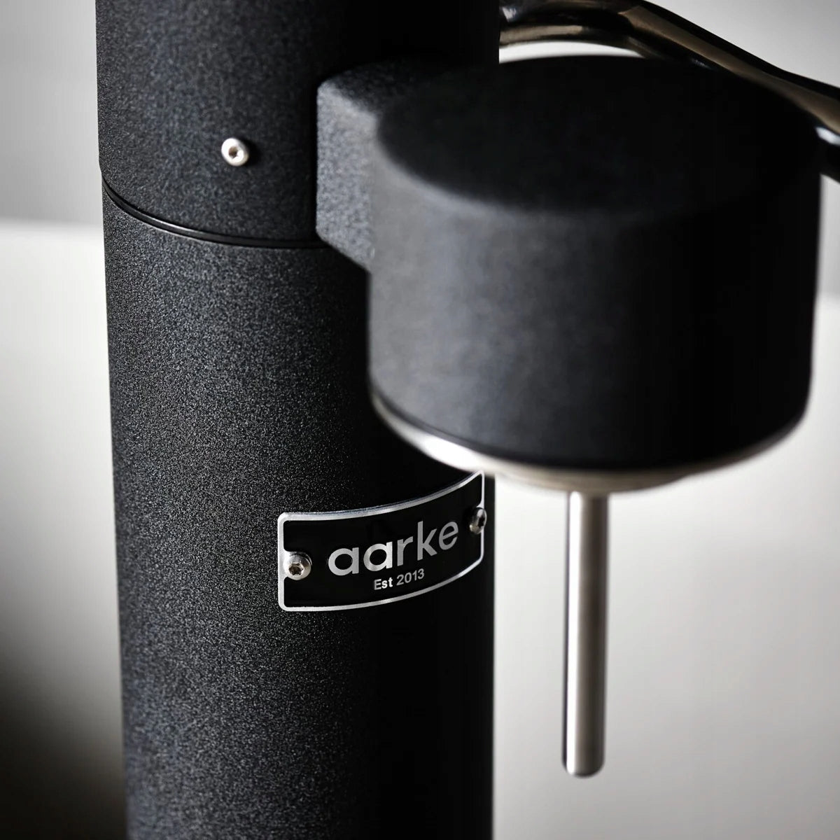 Saturator for sparkling water Aarke Carbonator III - black matt Volume 1000 ml