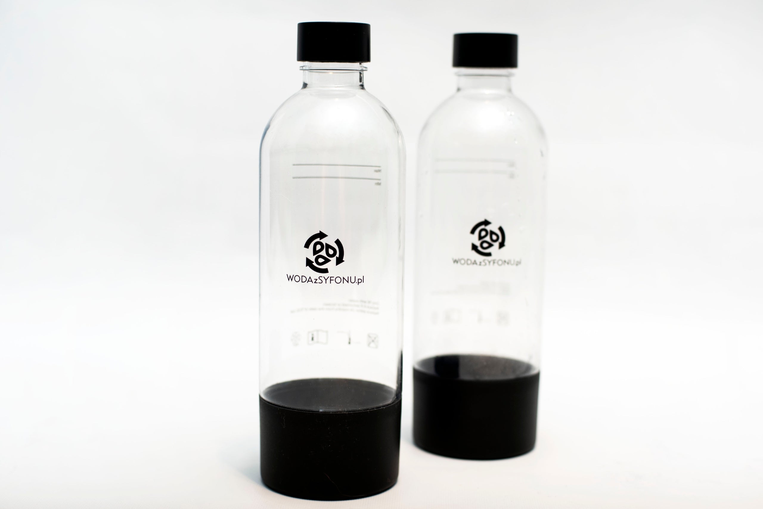 Saturator for sparkling water Waterzsyfon + bottle 0,9l + cartridge co2 soda Packaging status original