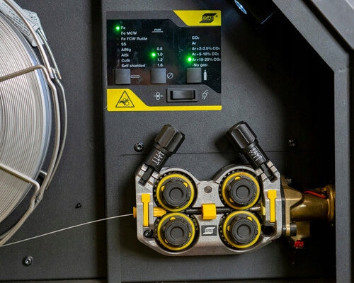 Semi-automatic MIG/MAG welding machine Esab RUSTLER EM 350C PRO Synergic Migomat EAN (GTIN) 7322376254010