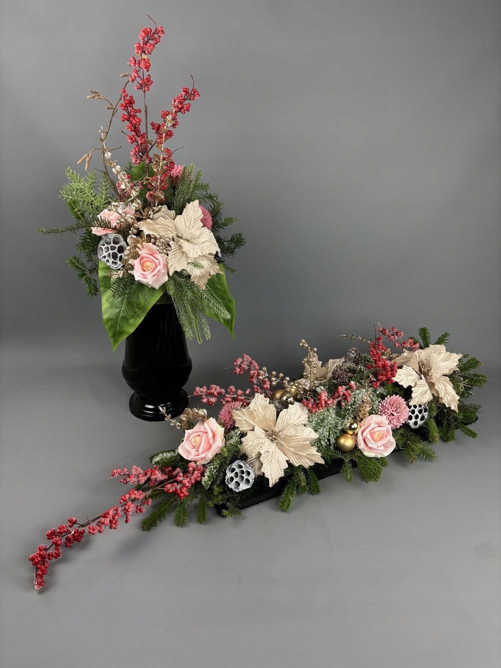 Set for Cemetery for Christmas Pink and Red Manufacturer code memento semper