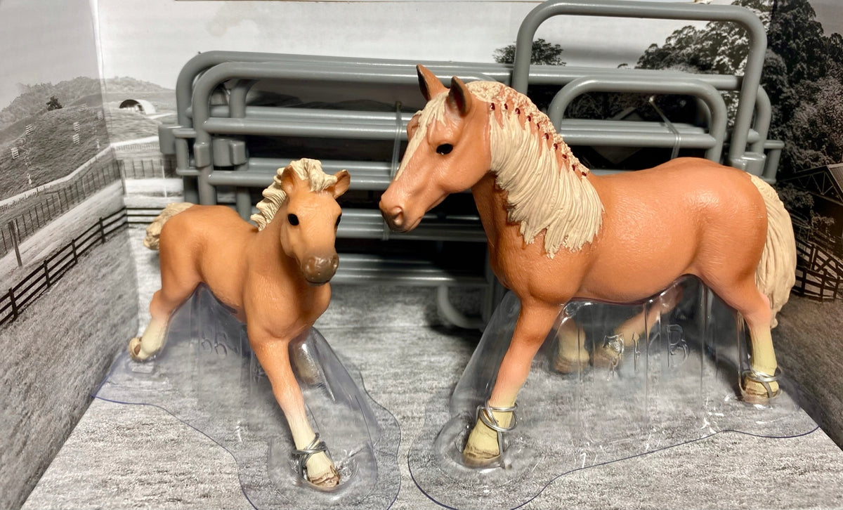 Set of 2 Large XL Realistic Horse Figurines Horses with Farm Brand Joy4kids