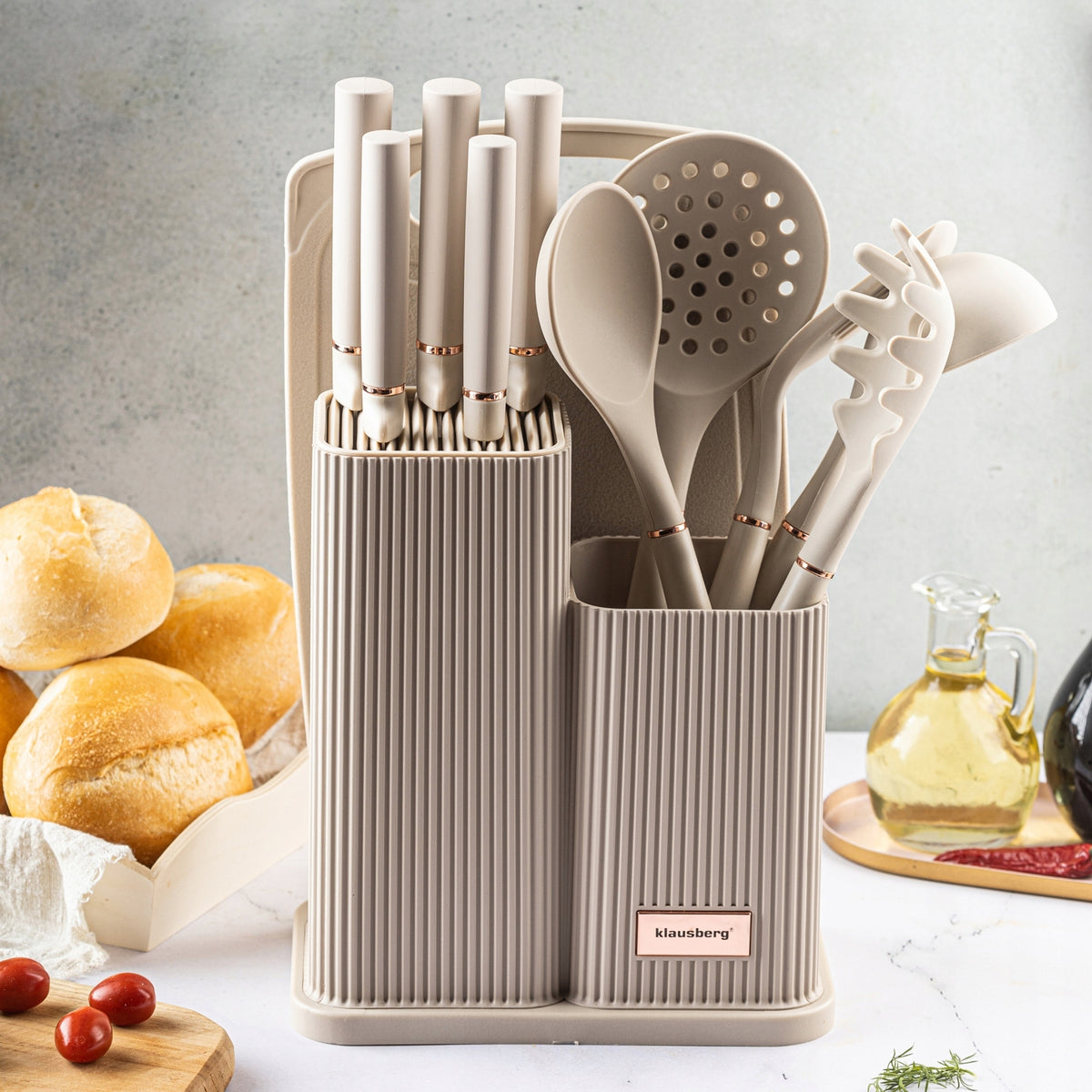 Set of 5 Knives + Set of 5 Kitchen Utensils + Cutting Board + Stand Packaging status original