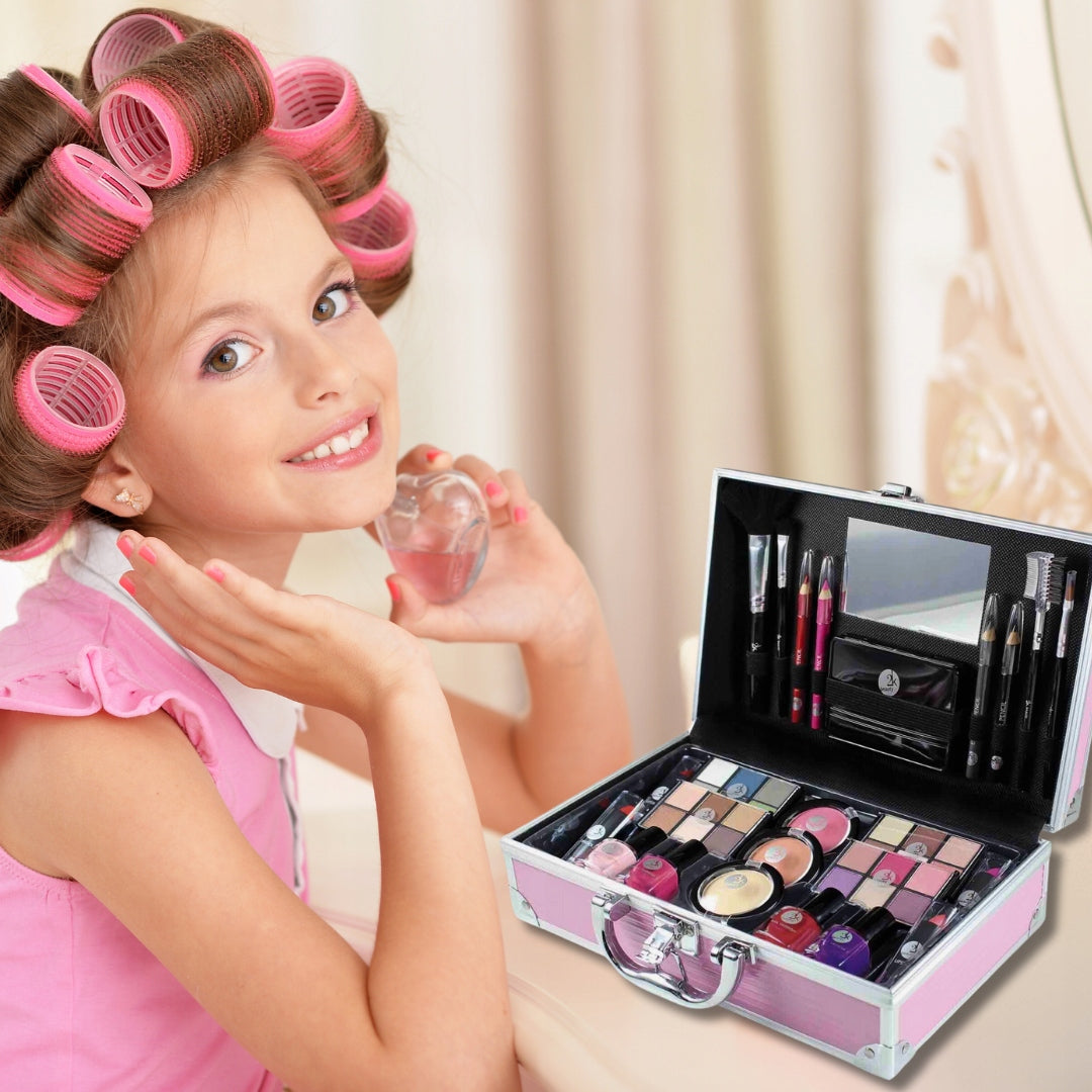 Set of Makeup Cosmetics 44 El Children's Day Gift Teenager 10-16 YEARS Manufacturer code Gotowy Prezent Zestaw Nastolatki 44 el MakeUp