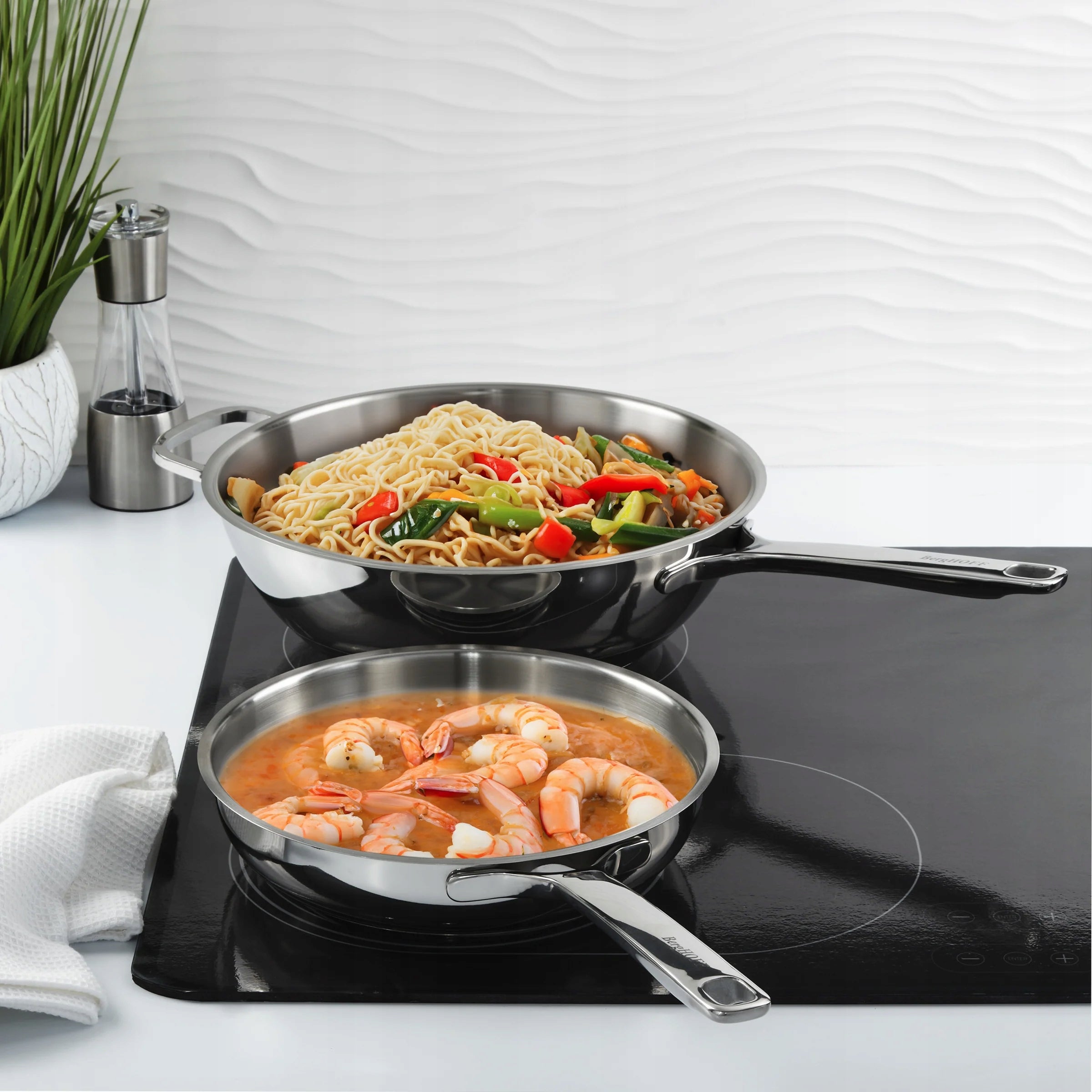 Set of pans BergHOFF set of 3 pcs. inox Helix 20 + 24 + 28 cm steel Brand Berghoff