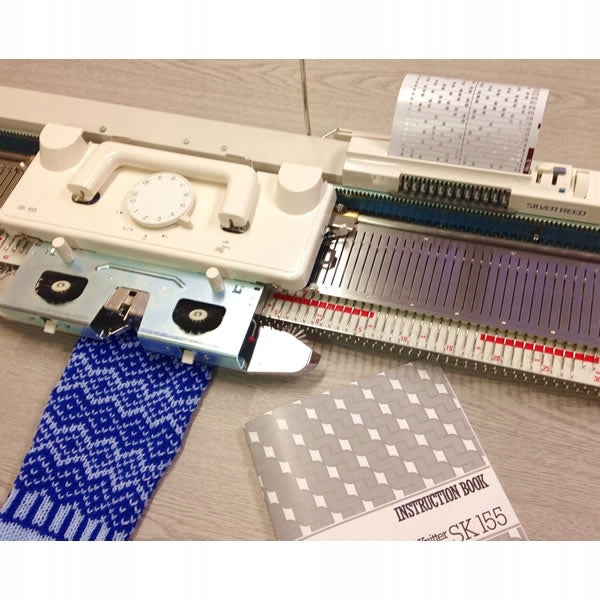 Silver Reed SK155 knitting machine for perforated cards for thick threads Brand Silver Reed