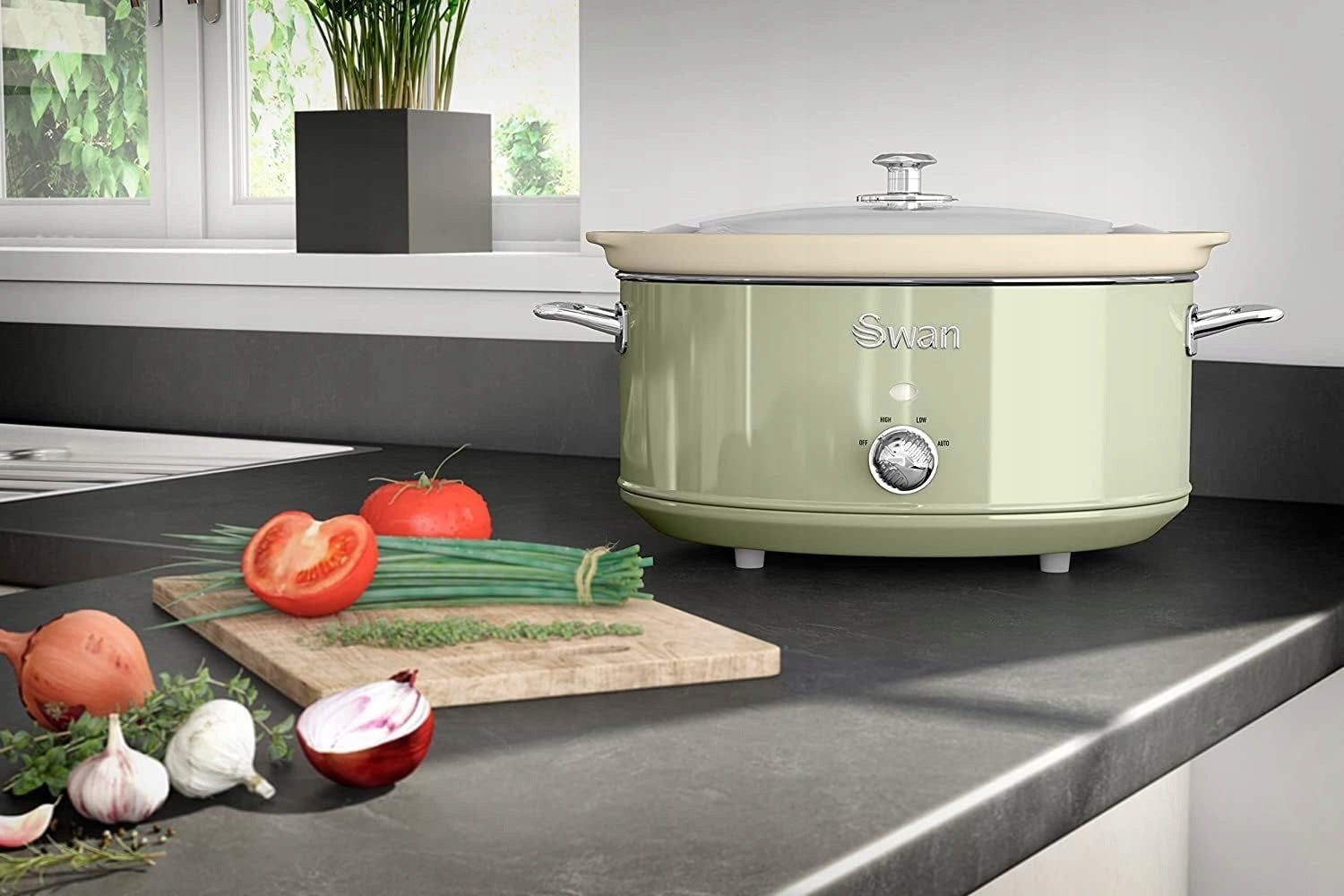 Slow Cooker Swan Retro SF17031GNEU 6.5L ceramic 320W vintage green Manufacturer code B0BM4R8S8W