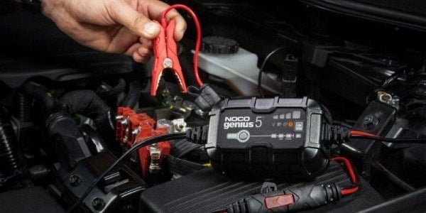 Smart battery charger 6V and 12V NOCO GENIUS5 Brand Noco