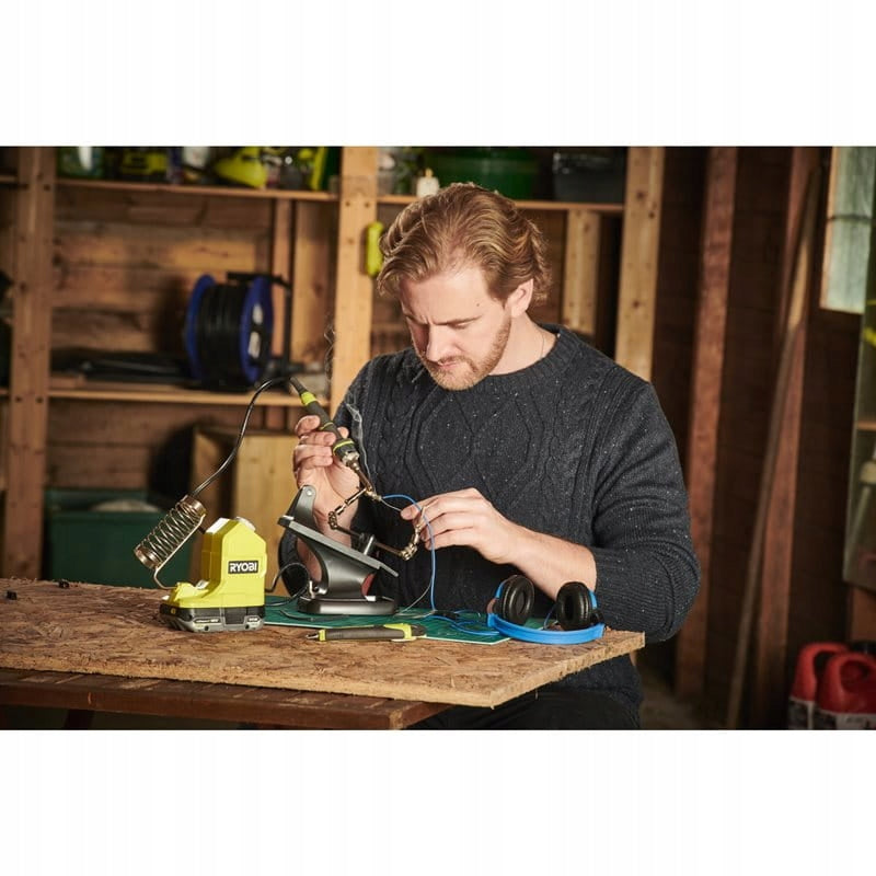 Soldering iron Ryobi RSI18-0 AKU 18V (without aku) - 5133005450 Manufacturer code RSI18-0